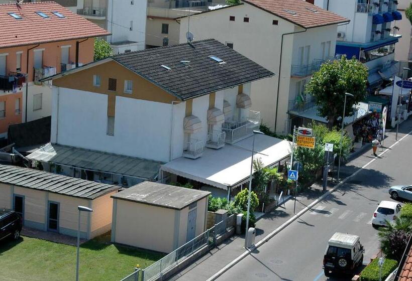 Hotel Pensione Rossi