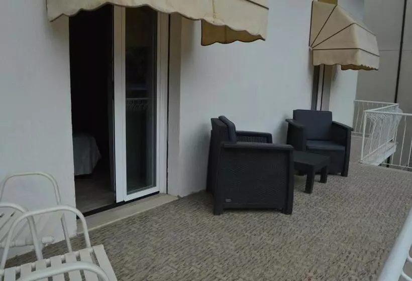 Hotelli Pensione Rossi