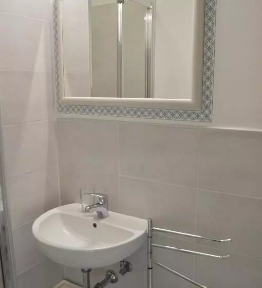 Hotelli Pensione Rossi