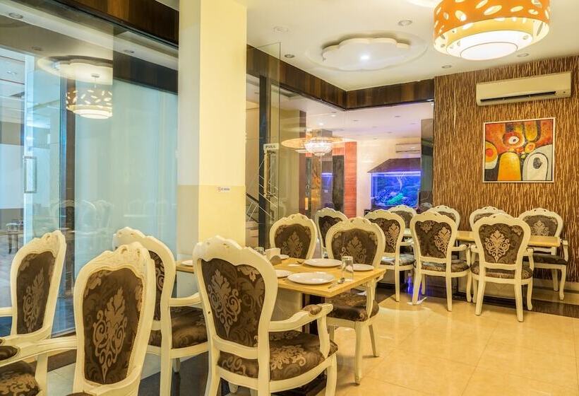 Отель Treebo Residency