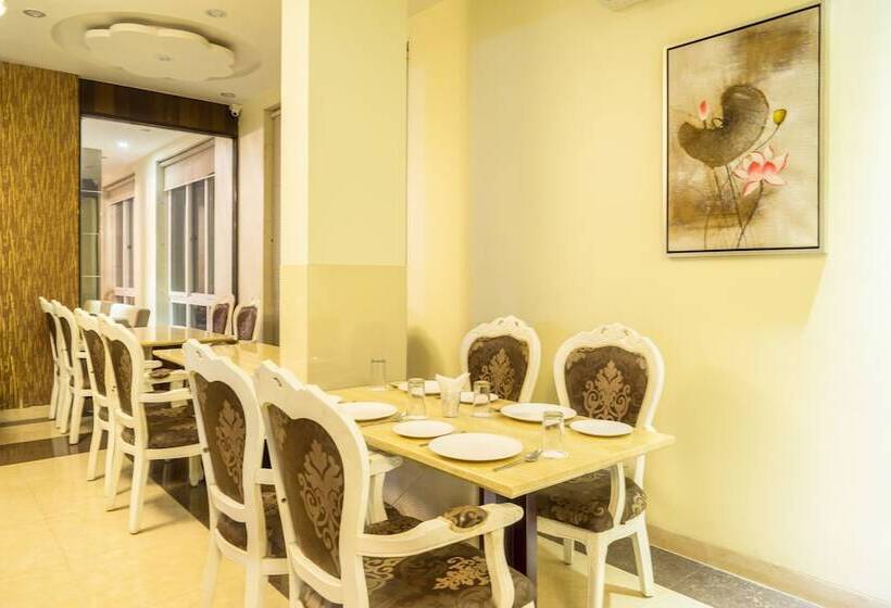 Отель Treebo Residency