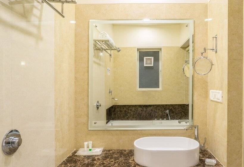 Отель Treebo Residency