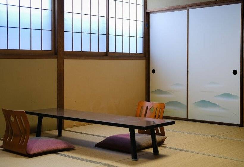 Рёкан Zenkoji Temple Yakuoin