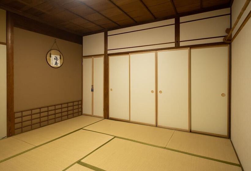 Рёкан Zenkoji Temple Yakuoin