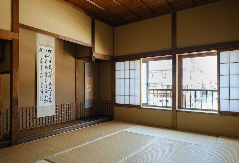 Рёкан Zenkoji Temple Yakuoin