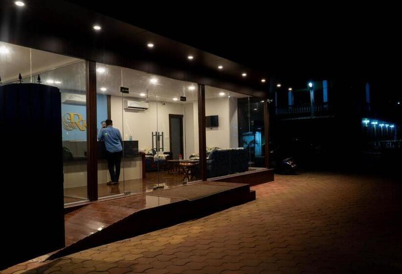 Shaan Coco Palms Beach Resort