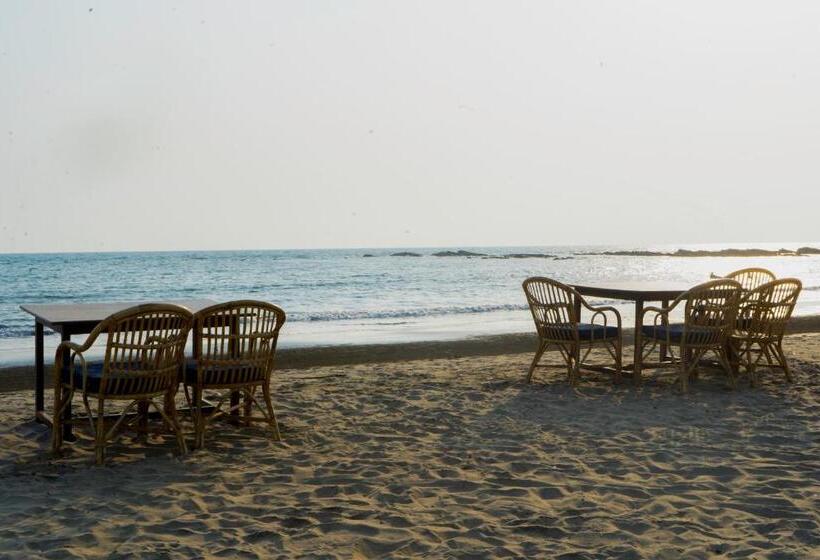 Shaan Coco Palms Beach Resort