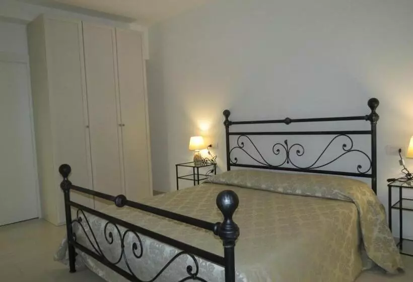 تختخواب و صبحانه Artisti Rooms