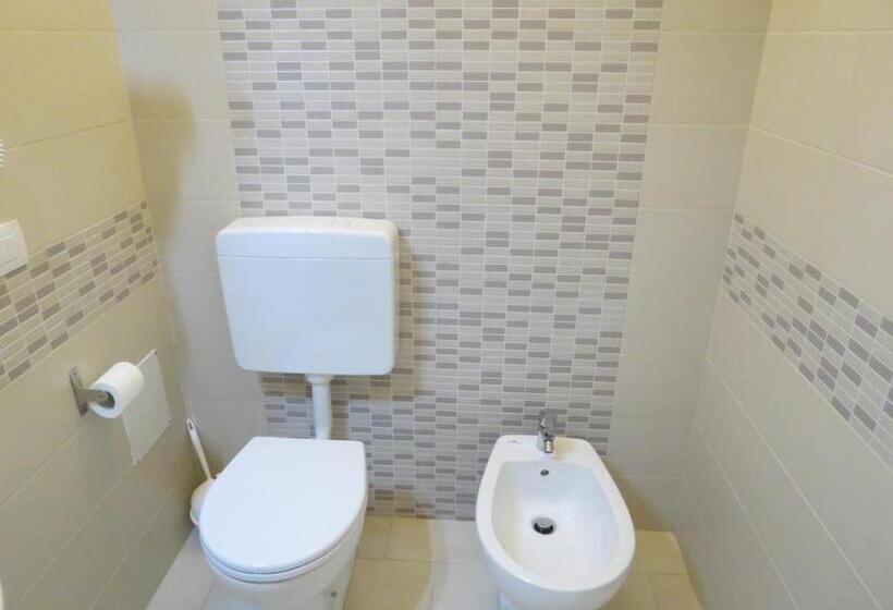 تختخواب و صبحانه Artisti Rooms