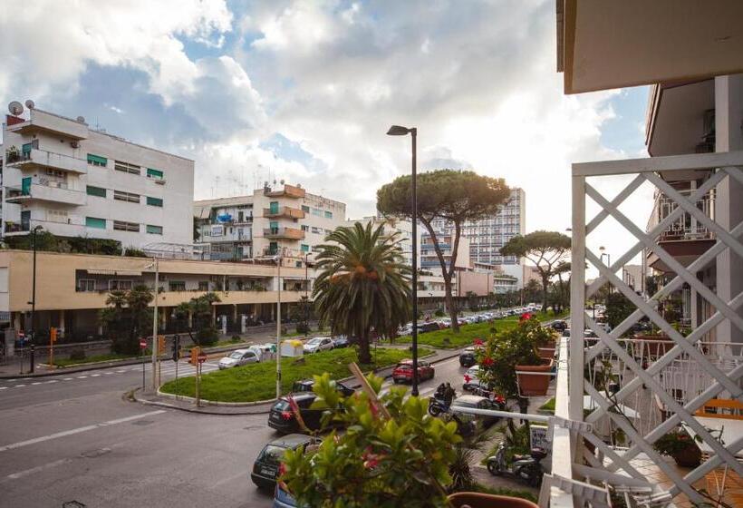 تختخواب و صبحانه Anthea