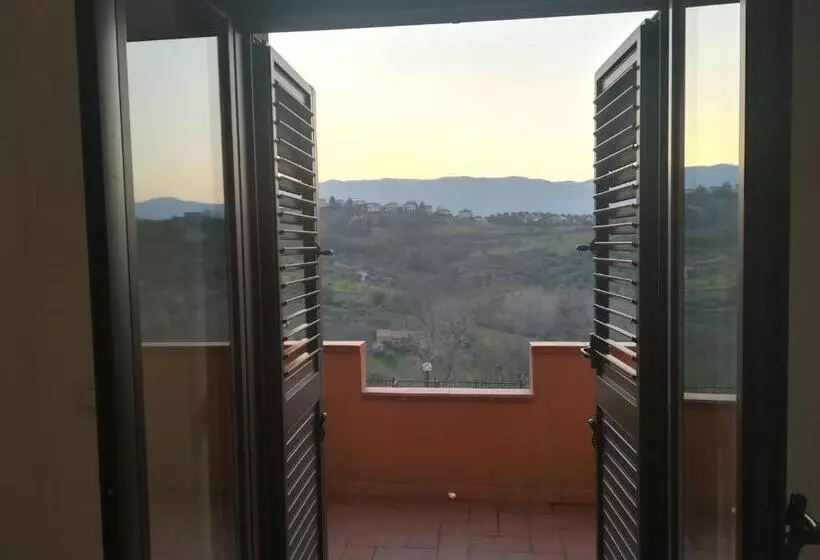 تختخواب و صبحانه Raggio Di Sole
