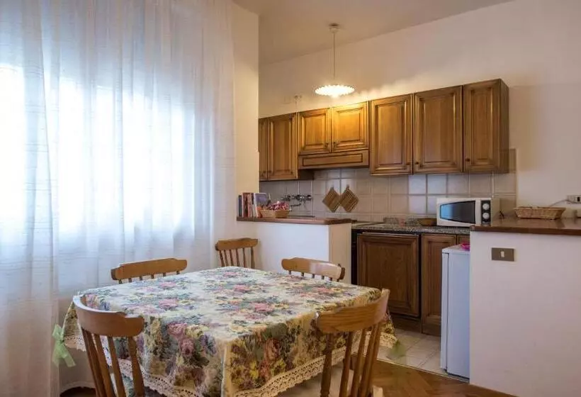 ホテル Albergo La Bussola
