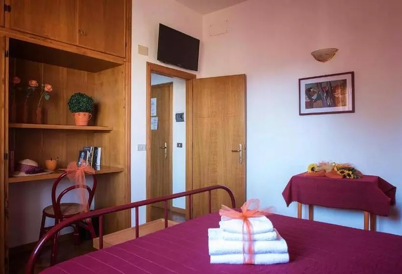 ホテル Albergo La Bussola