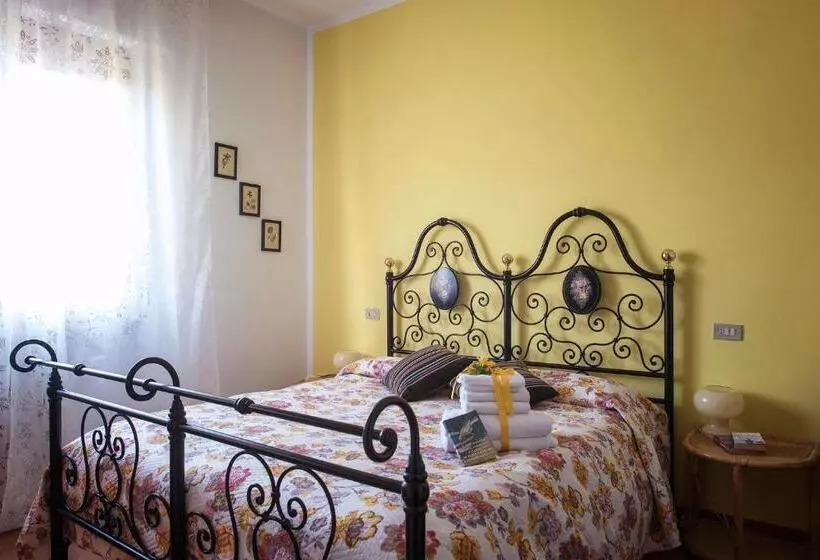 ホテル Albergo La Bussola