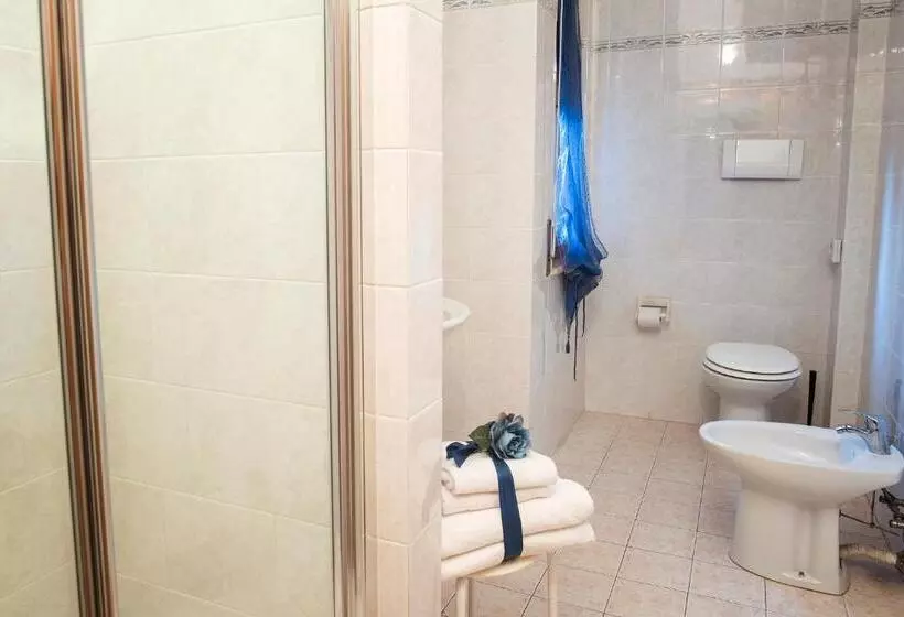 ホテル Albergo La Bussola