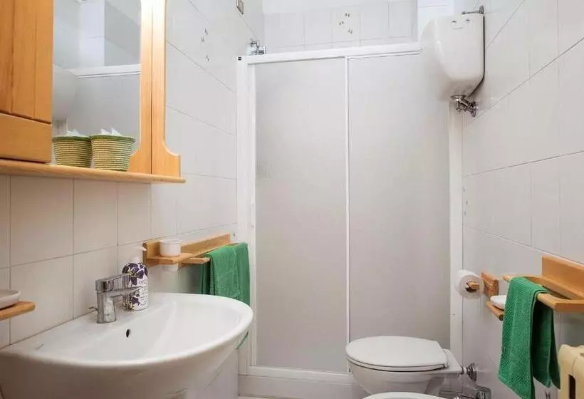ホテル Albergo La Bussola