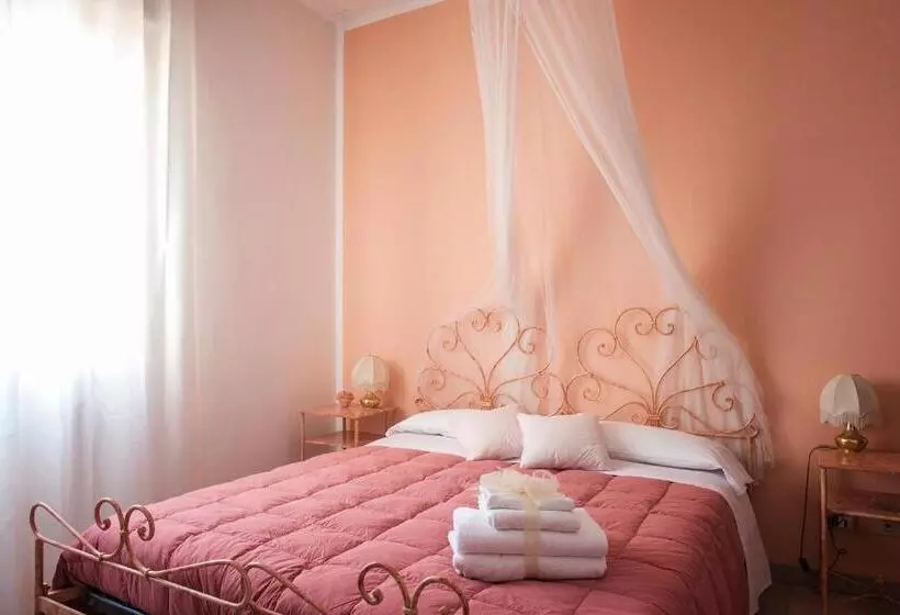 ホテル Albergo La Bussola
