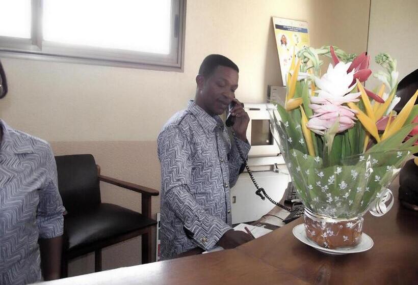 ホテル Ghis Palace