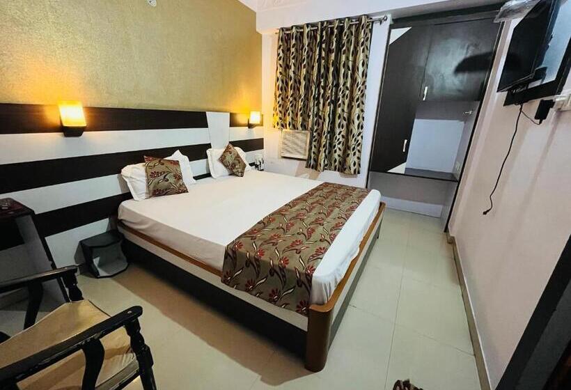 Hotel Mani International