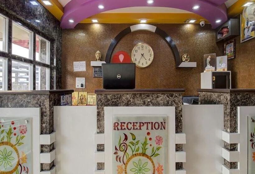 Hotel Mani International