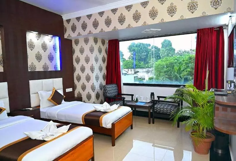 Hotelli Rajhans International