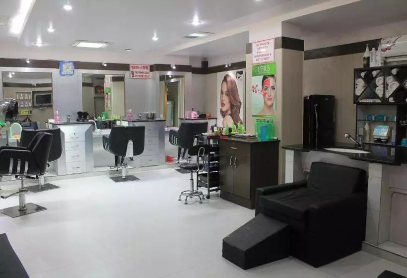 Hotelli Rajhans International