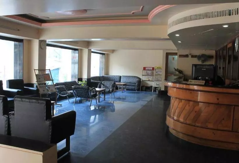 Hotelli Rajhans International