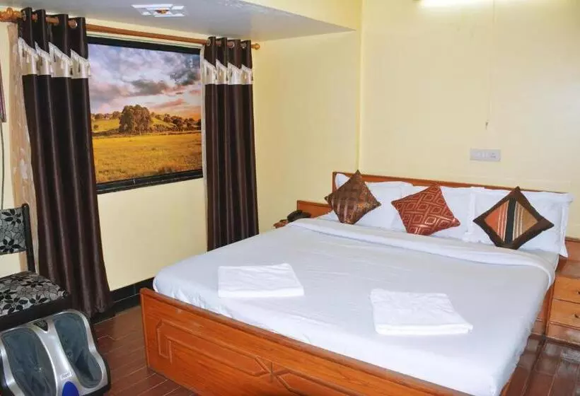 Hotelli Rajhans International