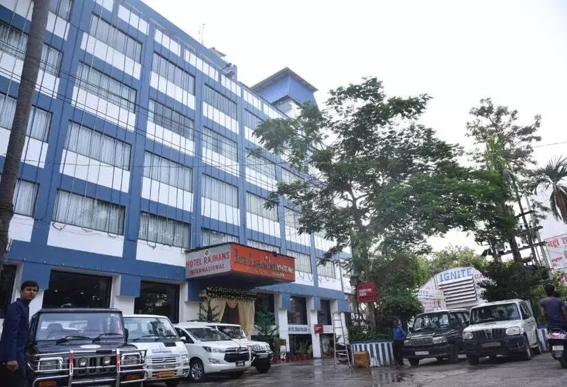 Hotelli Rajhans International