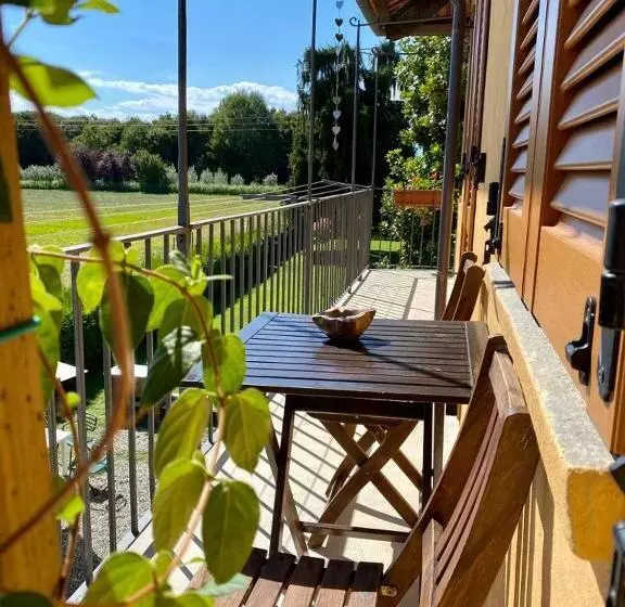 Aamiaismajoitus (B&B) Cascina La Barona