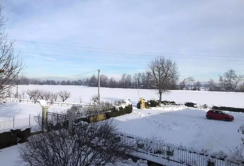 Aamiaismajoitus (B&B) Cascina La Barona