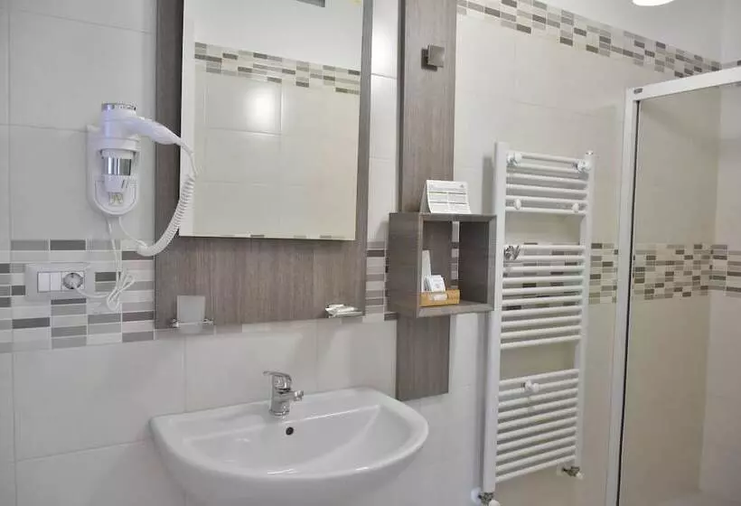 ベッドアンドブレックファースト Conte Ardi Luxury Rooms