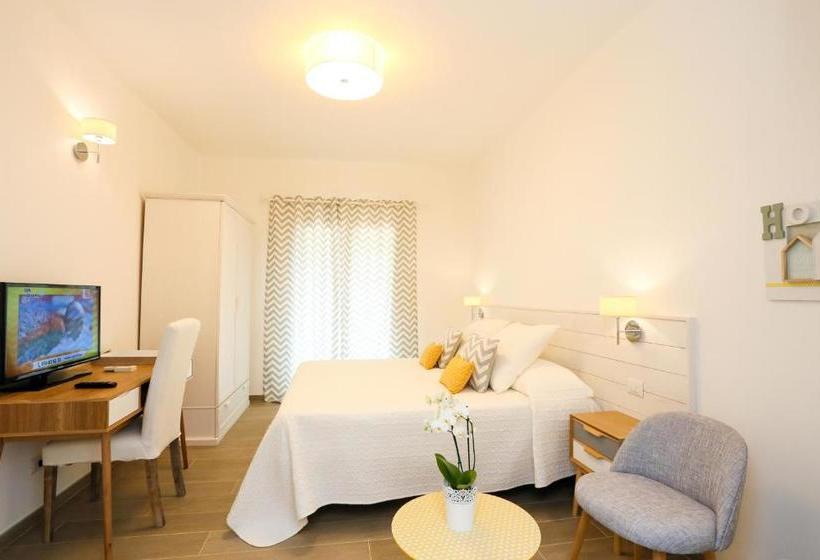 Bed And Breakfast Country Cottage