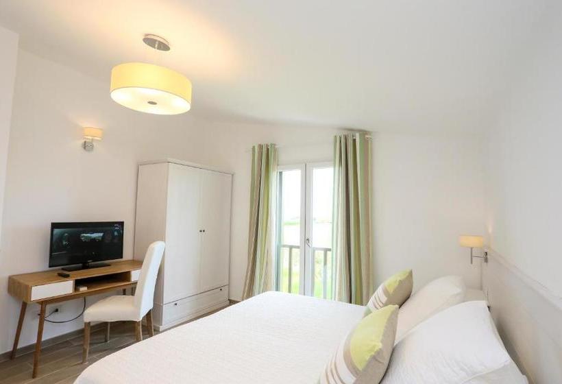 Bed And Breakfast Country Cottage