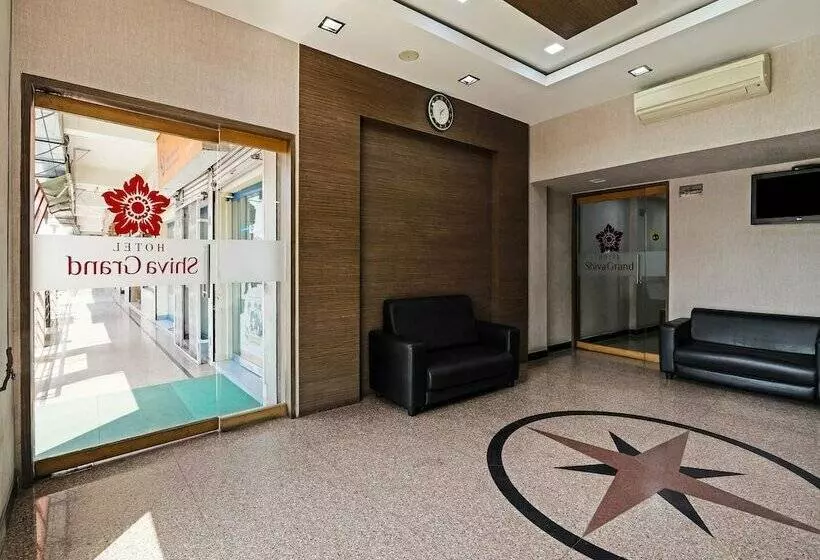 Capital O 11563 Hotel Shiva Grand Inn