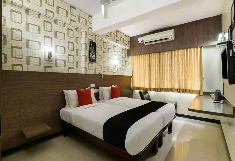 Capital O 11563 Hotel Shiva Grand Inn