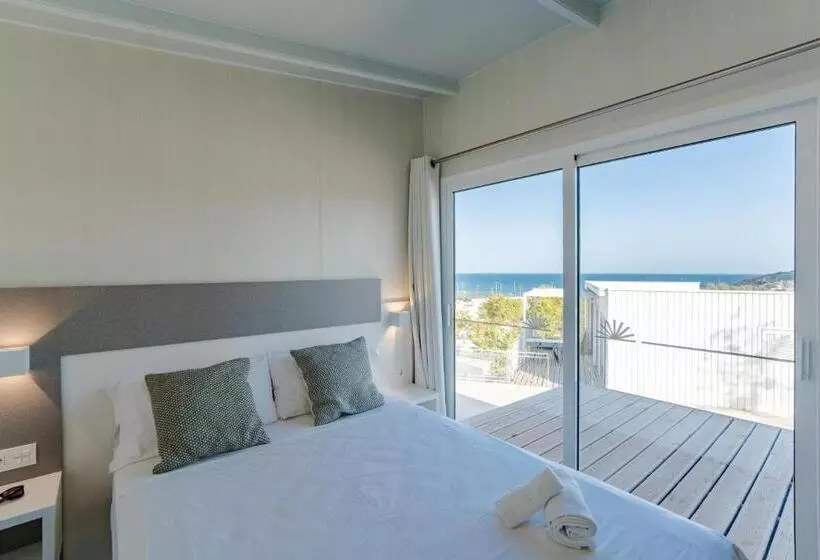 ホテル Costa Del Sol Glamping Village