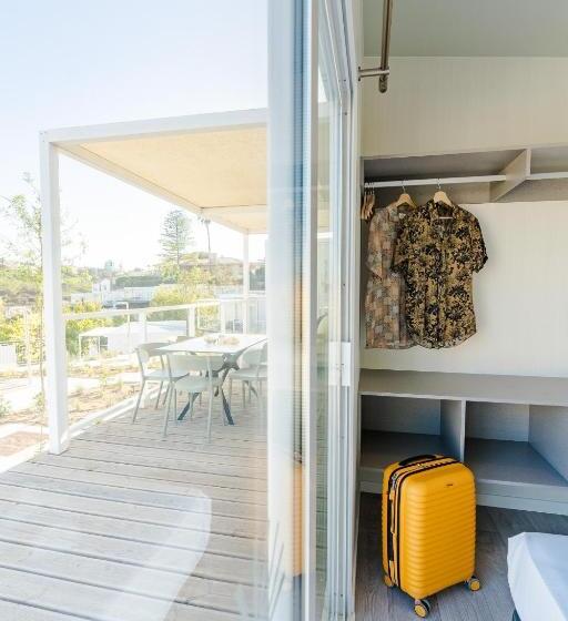 בית מלון כפרי Costa Del Sol Glamping Village