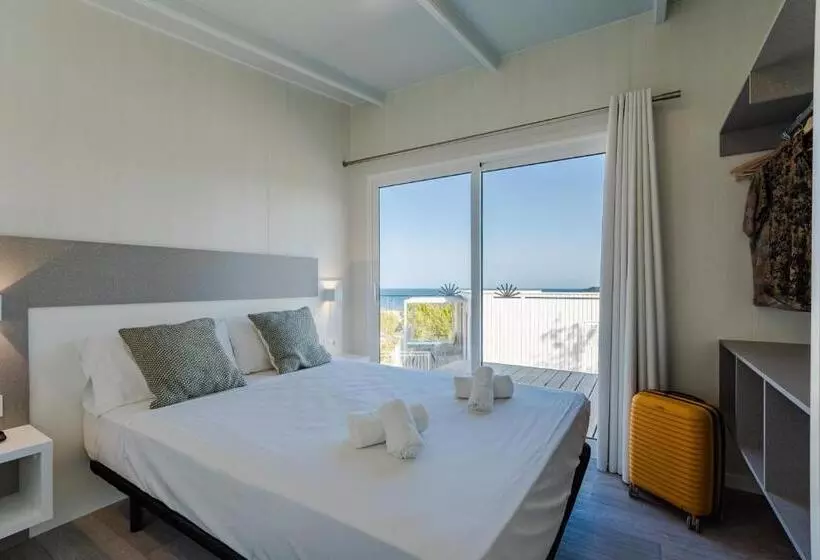 ホテル Costa Del Sol Glamping Village