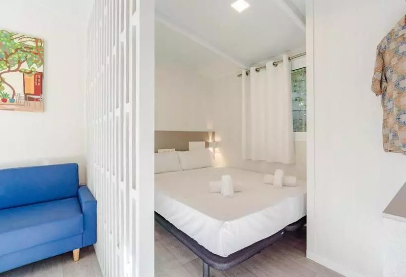 ホテル Costa Del Sol Glamping Village