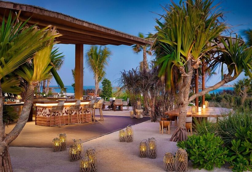 هتل The St. Regis Red Sea Resort