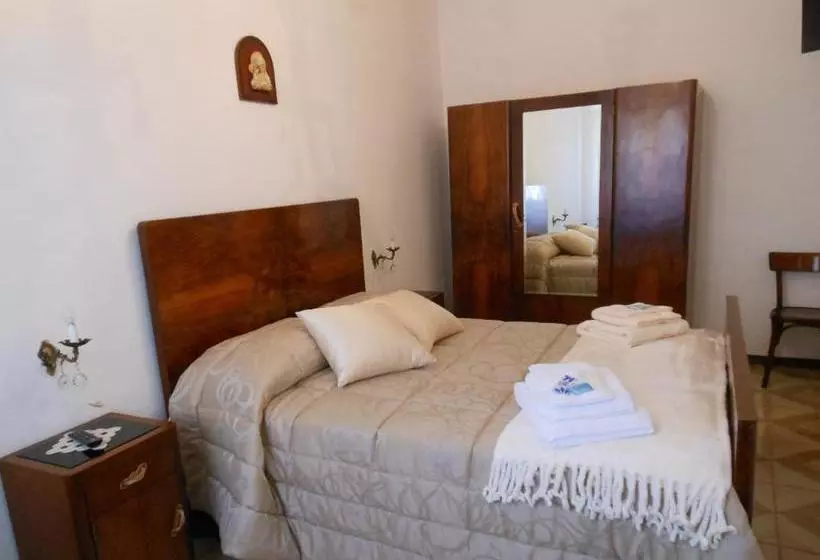 B&b Le Stanze Del Chiostro