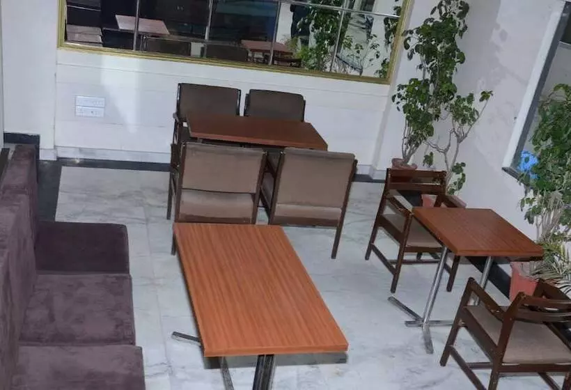 Aamiaismajoitus (B&B) Ankur Palace