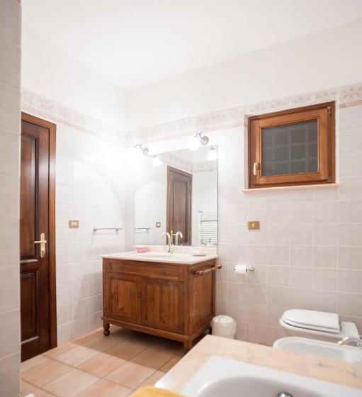 تختخواب و صبحانه La Villa Di Lucia