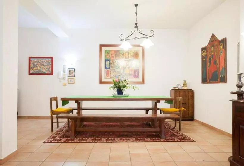 تختخواب و صبحانه La Villa Di Lucia