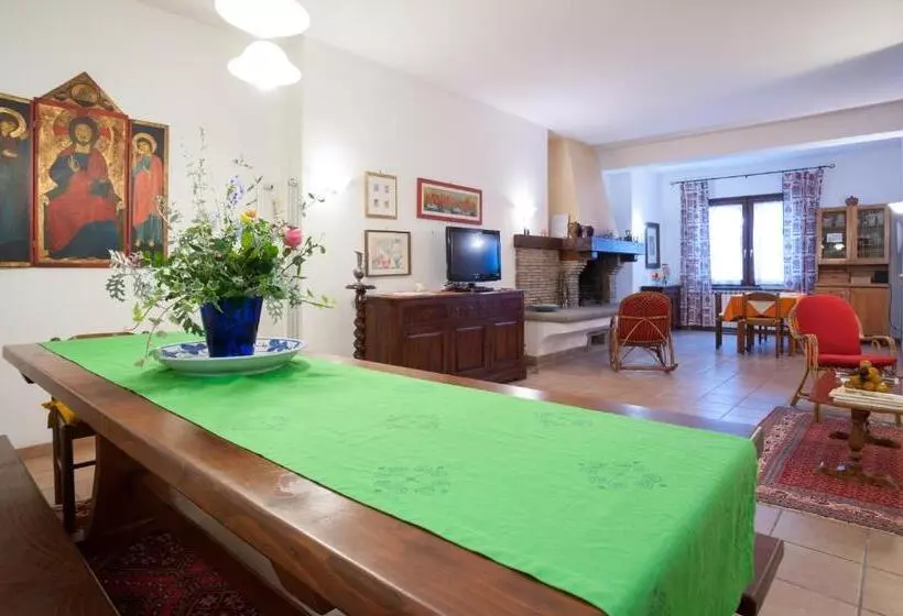تختخواب و صبحانه La Villa Di Lucia