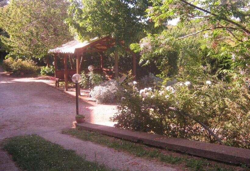 تختخواب و صبحانه La Villa Di Lucia