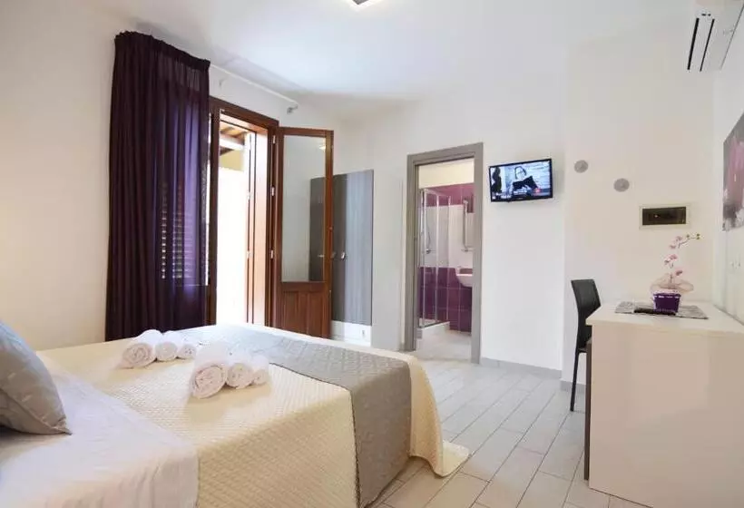 ベッドアンドブレックファースト Le Falesie Di Castelluzzo