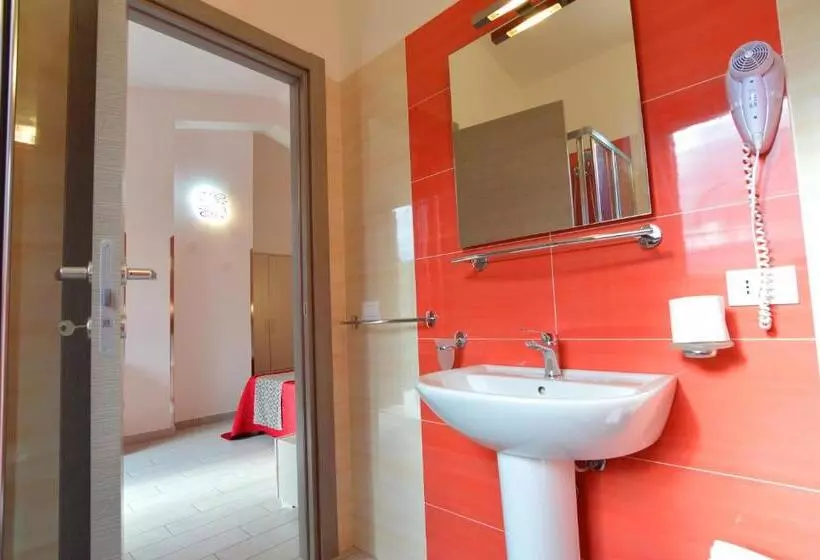 ベッドアンドブレックファースト Le Falesie Di Castelluzzo