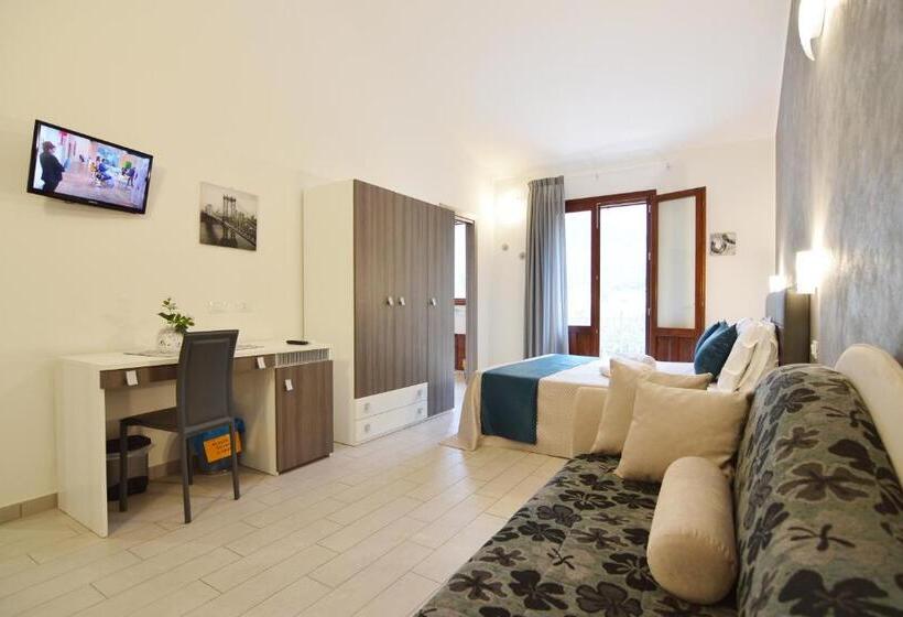 مبيت وإفطار Le Falesie Di Castelluzzo